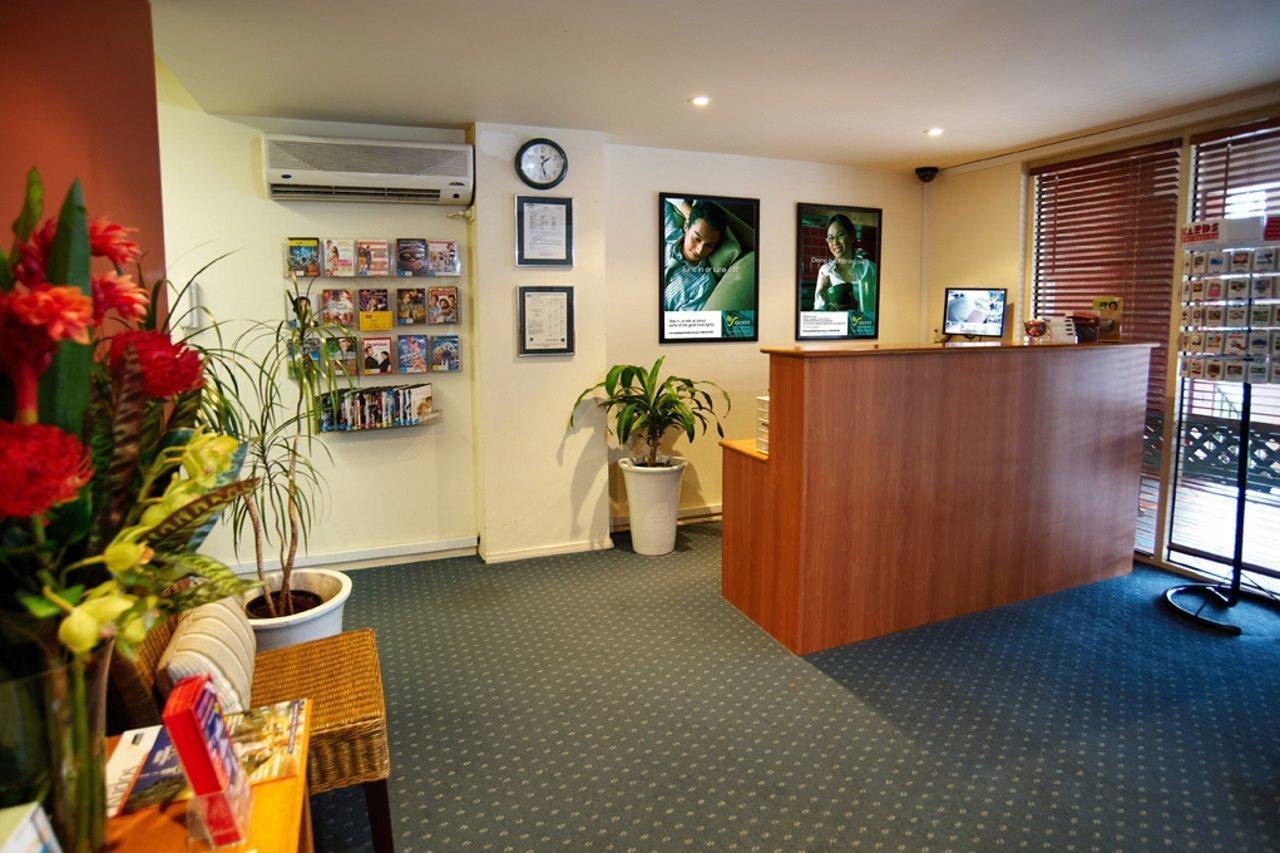 Punt Road Apartment Hotel Melbourne Exterior photo